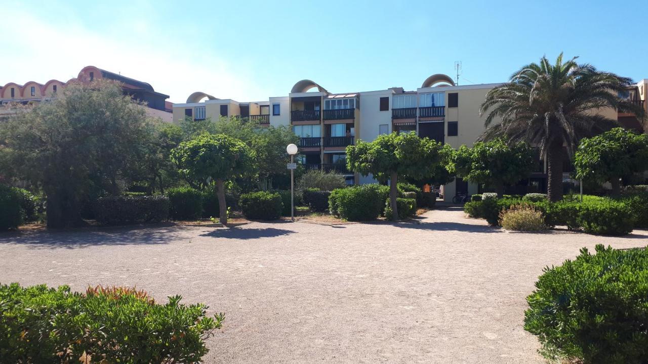 Avec Jardinet A 30 M De La Plage, Au Calme. Appartement Gruissan